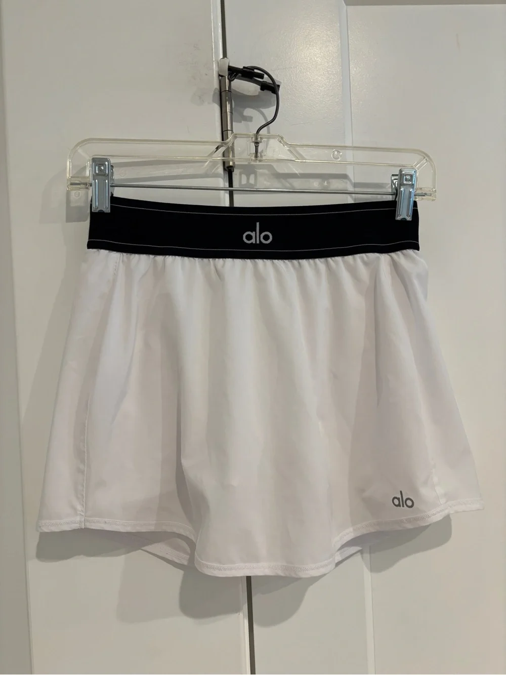 ALO Yoga Match Point White Tennis Skort. Size S